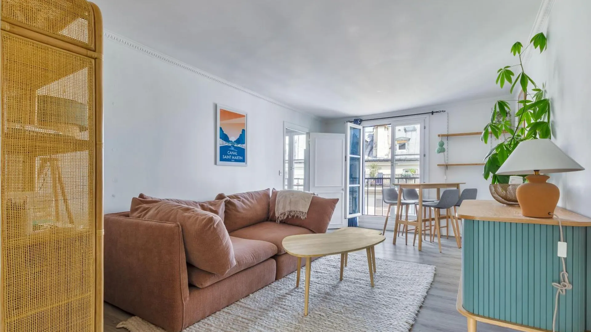 Faubourg St Martin - Canal Saint Martin Chaleureux Appartement 파리